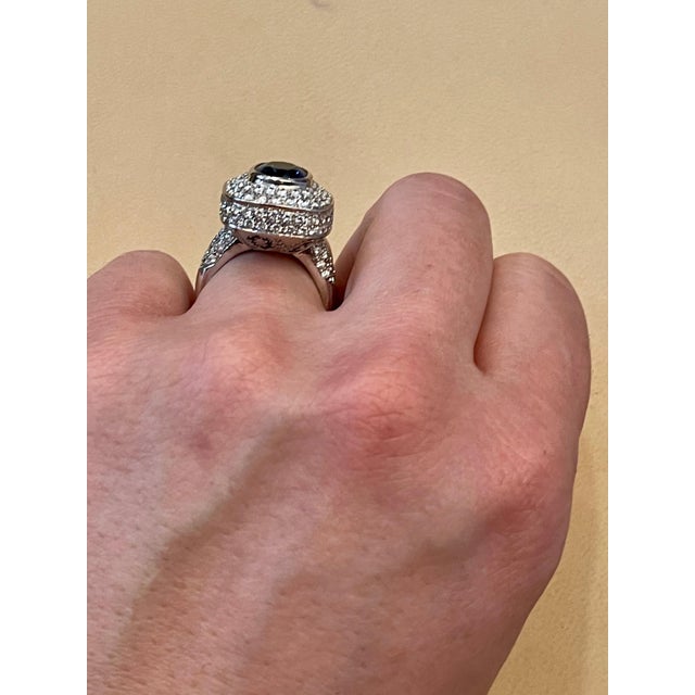 Ceylon Blue Sapphire and Diamond 18 Karat White Gold Cocktail Ring For Sale - Image 14 of 18