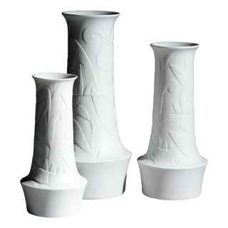 Floral Relief Bisque Porcelain Vases by Cuno Fischer for Hutschenreuther Selb, 1960s, Set of 3 For Sale