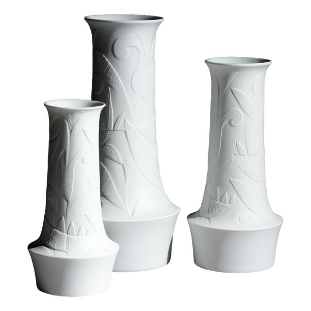 Floral Relief Bisque Porcelain Vases by Cuno Fischer for Hutschenreuther Selb, 1960s, Set of 3 For Sale