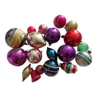 Vintage Christmas Orbs- Set of 19 For Sale