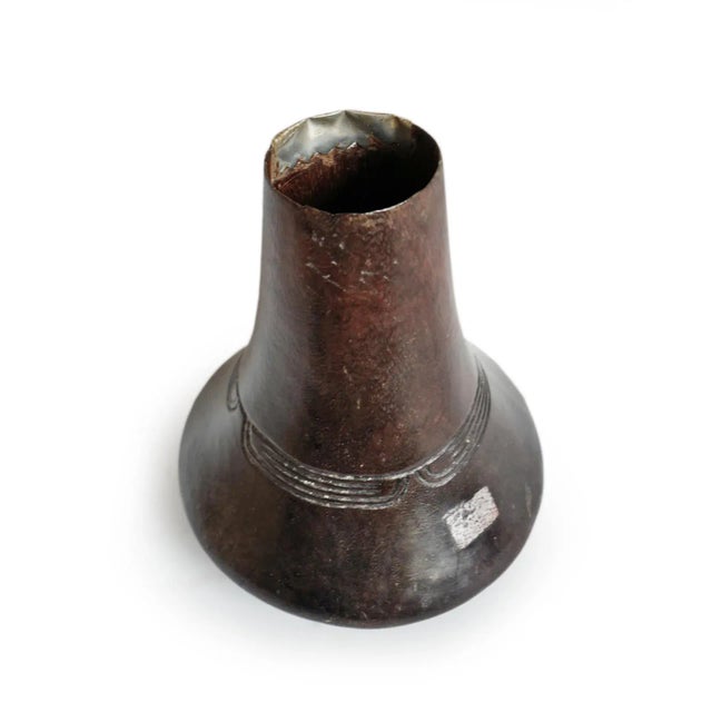 Tribal Vintage African Ankole Tutsi Hima Wooden Milk Pot For Sale - Image 3 of 3