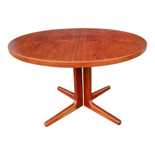 1960s Mid Century Round Teak Danish Modern Dining Table by Vejle Stole Mobelfabrik For Sale