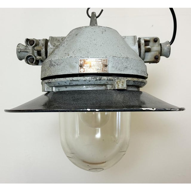 Grey Cast Aluminium Explosion Proof Lamp with Enameled Shade from Elektrosvit, 1970s For Sale - Image 9 of 18