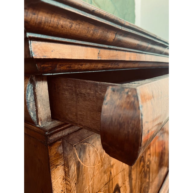 William & Mary / Early 18th Century Inlaid Walnut Escritoire For Sale In Los Angeles - Image 6 of 12