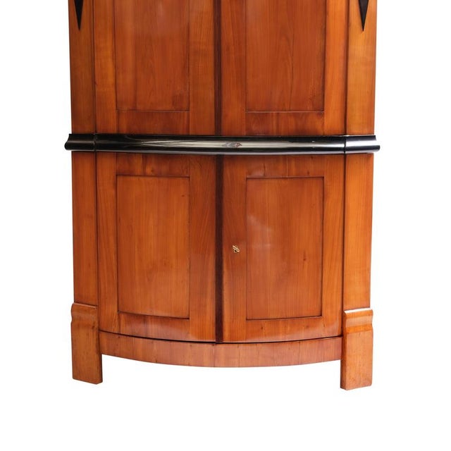 Biedermeier Corner Cabinet, Southern Germany, 1810 For Sale - Image 5 of 10