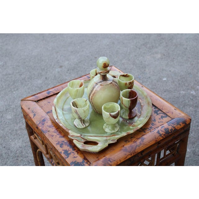 Gemstone Tanzanian Green Onyx Rosolio Tray with Bottle and Glasses, Italy, 1950s, Set of 8 For Sale - Image 7 of 15