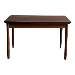 Vintage Danish Modern Teak Extendable Dining Table With Draw Leaves For Sale
