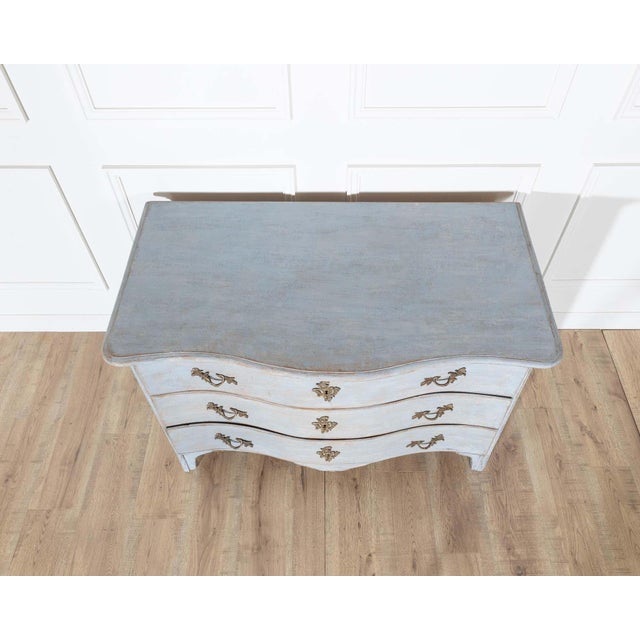 Swedish Rococo Chest of Drawers with Original Hardware, circa 1760–1770 For Sale - Image 4 of 8