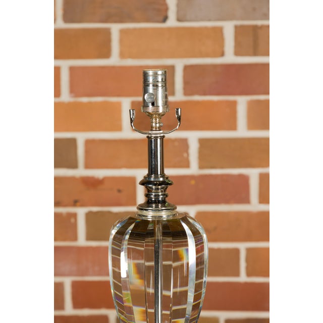 Mid 20th Century French Crystal Single-Light Table Lamps on Lucite Bases - Pair For Sale - Image 11 of 12