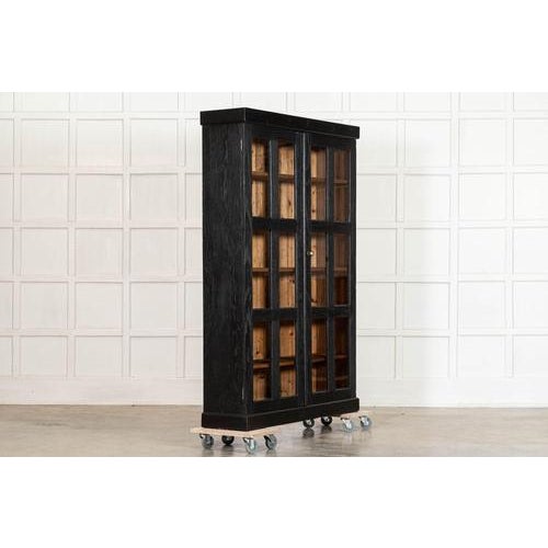 19th Century English Ebonised Oak Hall Cupboard, 1890 For Sale - Image 3 of 13