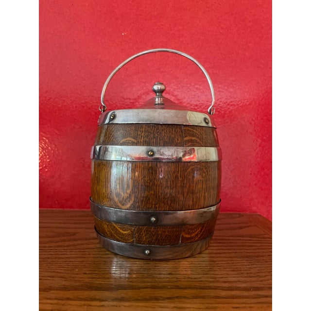 English English Oak Ice Bucket-Silver Plated Bands and Crest For Sale - Image 3 of 10