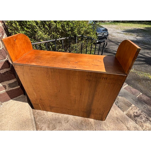 Pine Bookcase From the Late 19th Century For Sale In Philadelphia - Image 6 of 8