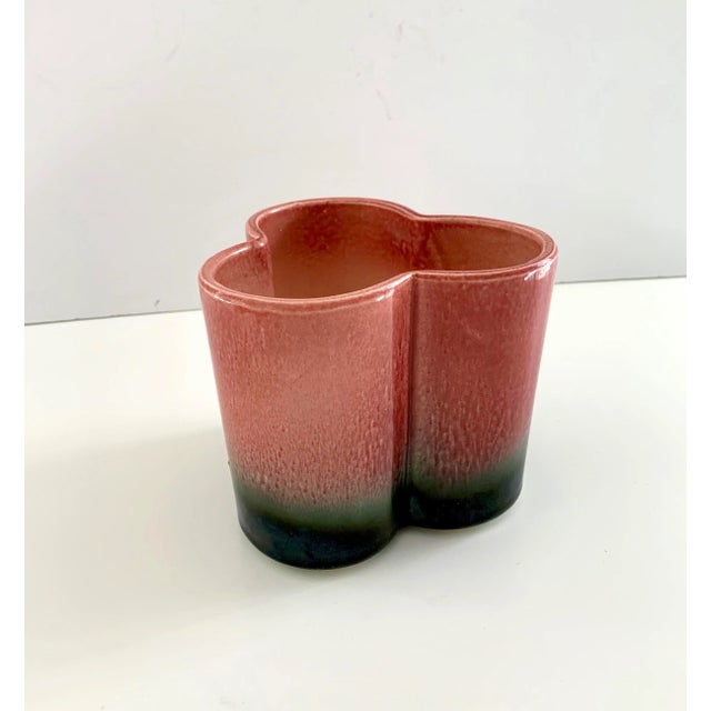 Pink and Green Planter Pot 1950s Hull Pottery Cachepot Ombre For Sale - Image 12 of 12