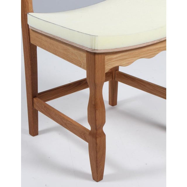 Model Razoblade Oak Dining Chair attributed to Henning Kjærnulf, Denmark, 2023 For Sale - Image 3 of 10