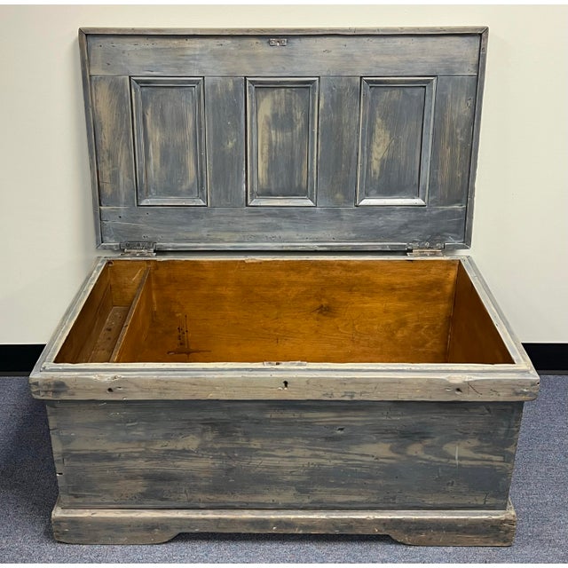 19th Century Rustic Blue Gray Dovetailed Blanket Chest For Sale In New York - Image 6 of 10