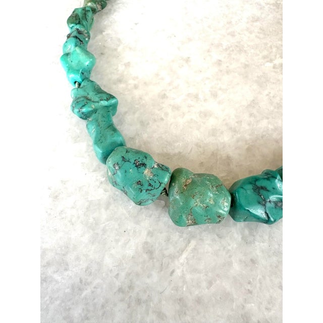 Coastal Vintage American Turquoise Beaded Necklace For Sale - Image 3 of 5