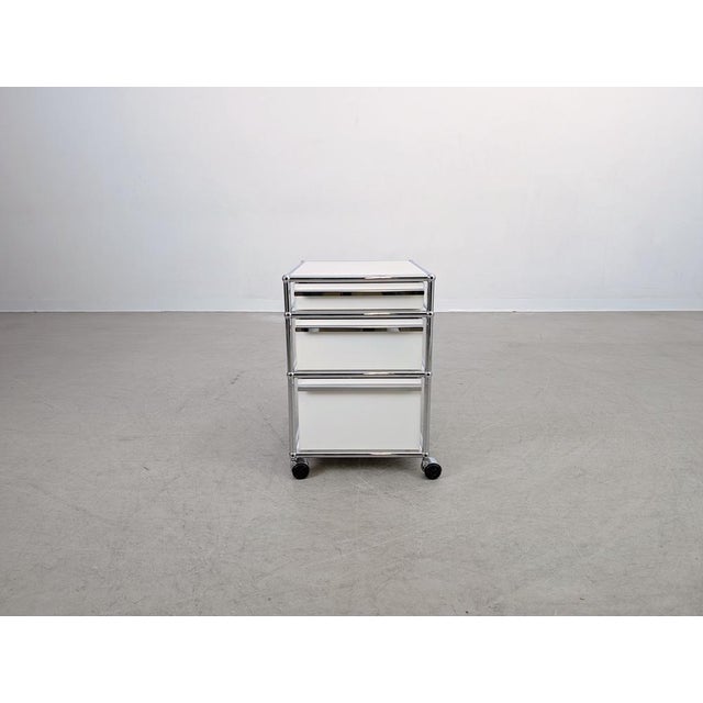 Rolling Container Office Cabinet from USM Haller For Sale - Image 5 of 9