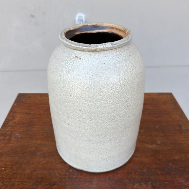 Antique American Salt Glazed Stoneware Crock, Circa 1860–1880 For Sale - Image 4 of 9