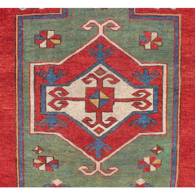 Late 19th Century Antique Caucasian Fachralo Kazak With Tribal Design in Green, Red and Ivory 3'9 X 4'2 For Sale - Image 5 of 7