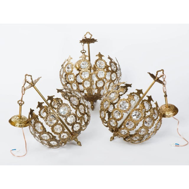 1960s Vintage Restored Spanish Lighting Brass Crystal Pendant Lamp For Sale - Image 10 of 13