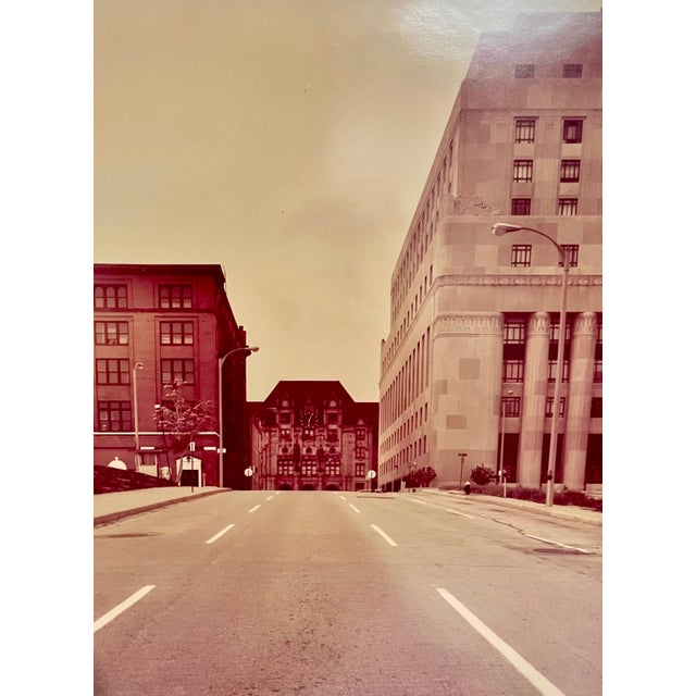 Joel Meyerowitz, St. Louis and the Arch Vintage Photograph Joel Meyerowitz Architectural Photo 1981-1982 For Sale - Image 4 of 7