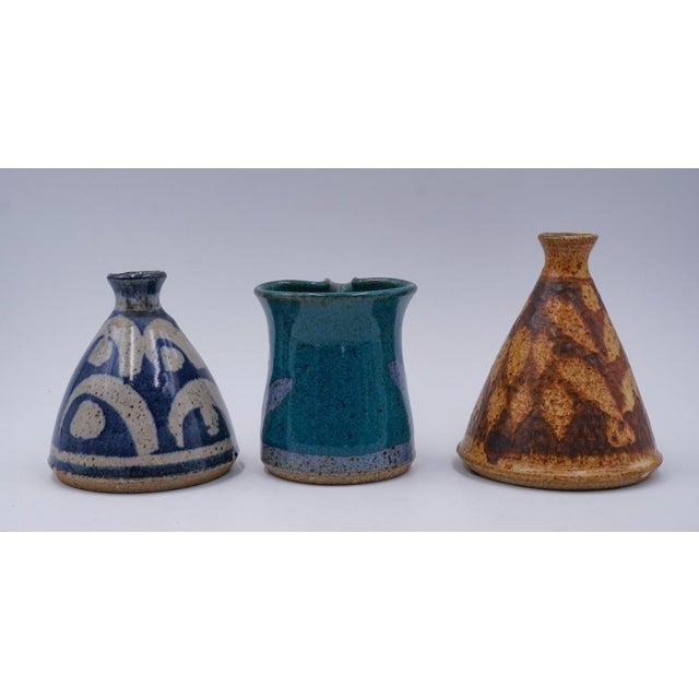 Mid-Century Modern Small Mid 20th Century Collection of Jt Abernathy Pottery Vases Creamer - Set of 3 For Sale - Image 3 of 4