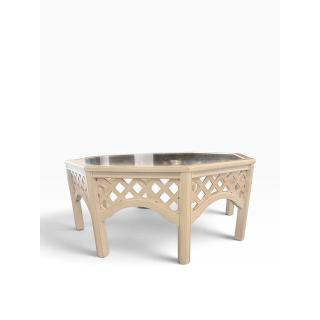 Late 20th Century Vintage Broyhill Natural Wood Octagonal Lattice Glass Top Regency Coffee Table For Sale - Image 5 of 10