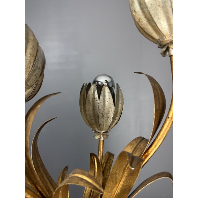 Mid-Century Hollywood Regency Italian Gilt Tole Four-Light Tulip Table Lamp on Turned Wood Base, 1960s For Sale - Image 12 of 17