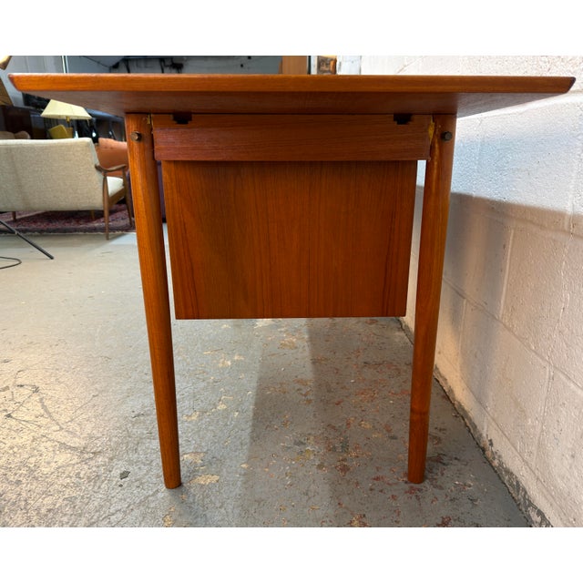 Brown Mid-Century Teak Drop-Leaf Desk by Arne Vodder for H. Sigh & Søns For Sale - Image 8 of 18