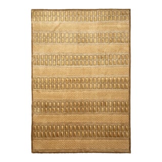 6'x9' Hand-Knotted Modern Tibetan Wool & Silk Carved Linear Rug in Gold & Green For Sale