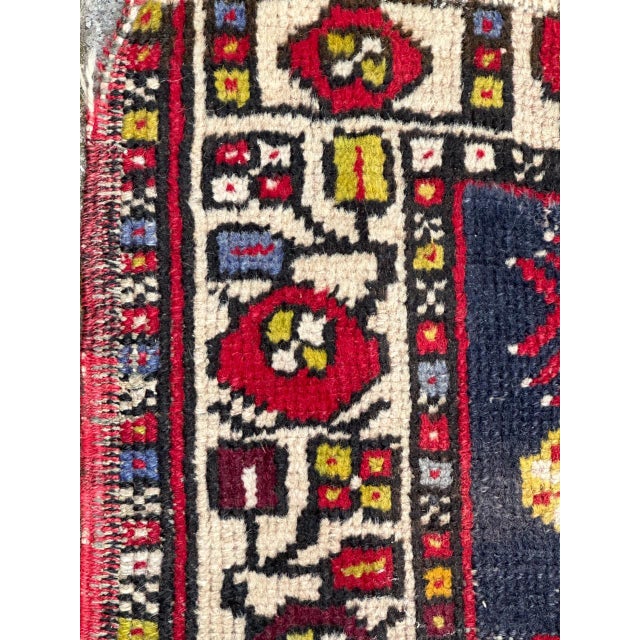 Vintage Turkish Yastik Rug, 1930s For Sale - Image 13 of 18