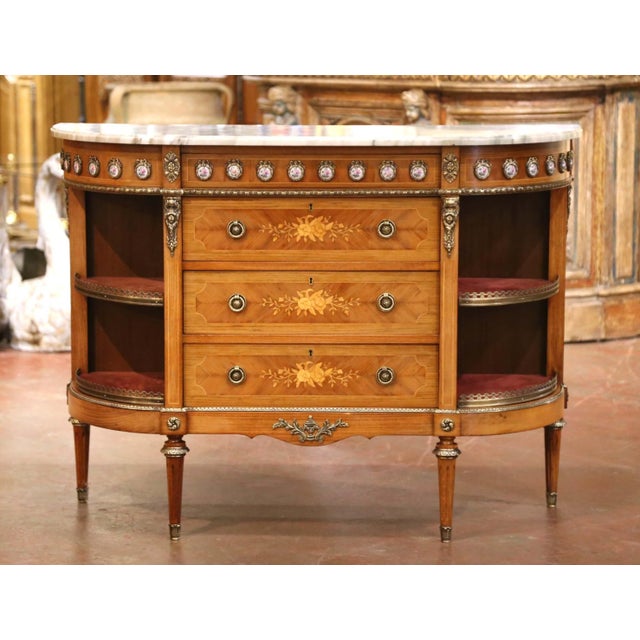 Wood Mid-Century French Louis XVI Marquetry Marble-Top Commode À L’Anglaise For Sale - Image 7 of 12
