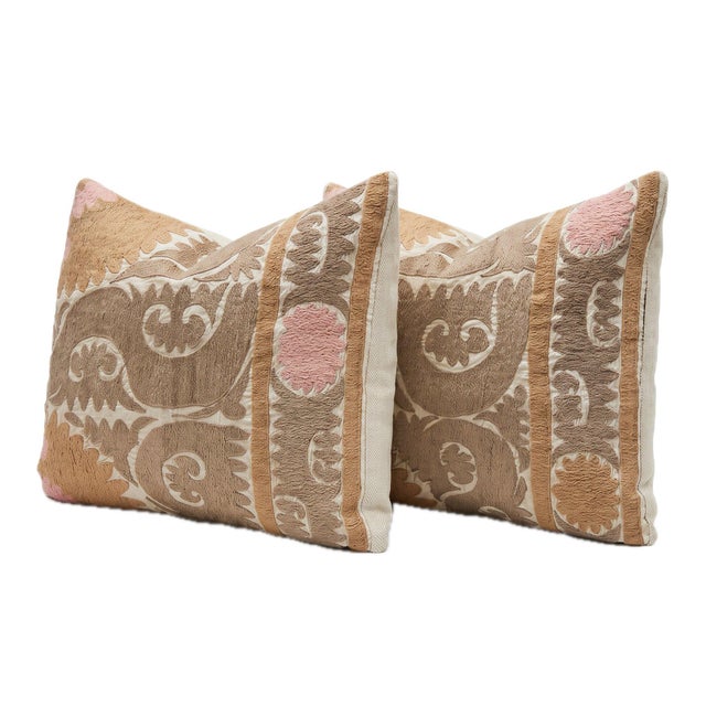 Mid-Century Modern Beige Faded Suzani Bedding Pillow Cover 23'' X 26'' - Set of Two For Sale - Image 3 of 4