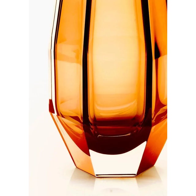 Purho continues to search for products with complementary shapes with the pair of Gemello and Gemella vases designed by...