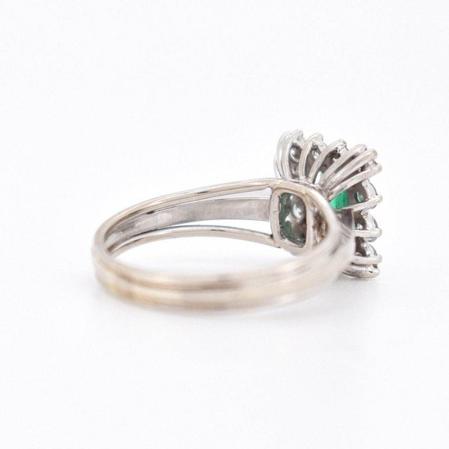 Art Deco Vintage Emerald & Diamond Halo Gold Ring - 1970s, Size 6 For Sale - Image 3 of 6