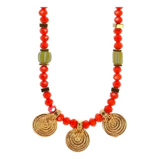 Vibrant Energy Gold Spiral Charm Choker Necklace For Sale