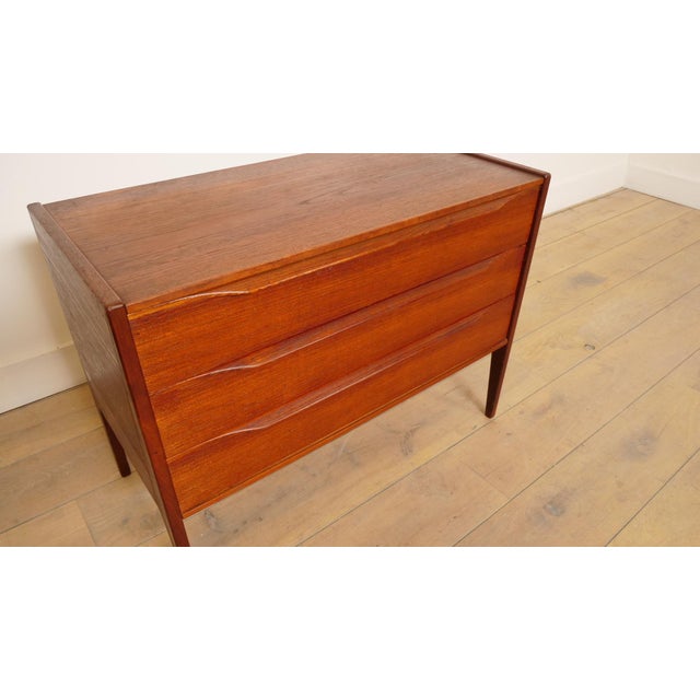 Vintage Danish Chest of Drawers in Teak, 1960s For Sale - Image 14 of 15