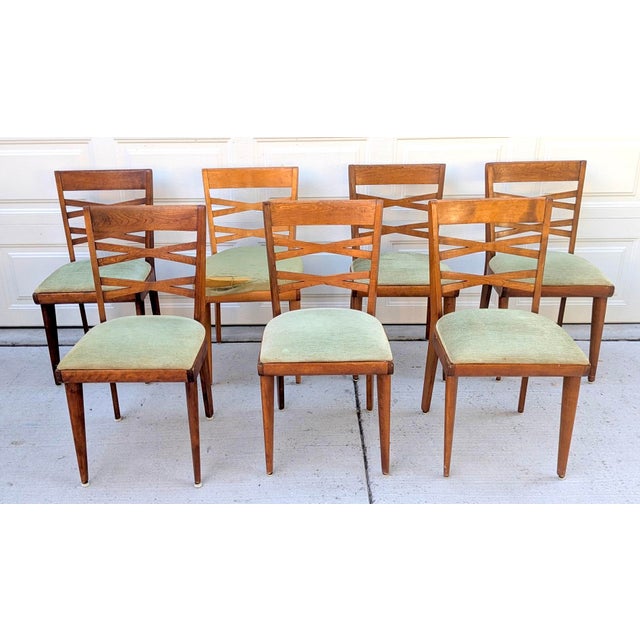 1960s Mid-Century Modern Heywood-Wakefield Maple Extendable Dining Table & 8 Accent Chairs - 9 Piece Set For Sale - Image 5 of 10