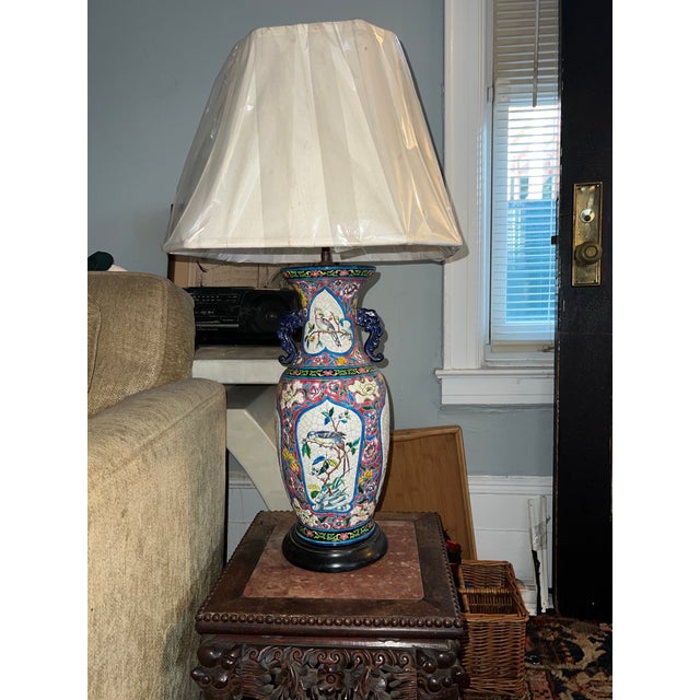 Chinoiserie Mid 20th Century Chinese Porcelain Chinoiserie Vase Table Lamp - Set of 2 For Sale - Image 3 of 11