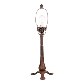 Late 19th Century Arts & Crafts Three-Legged Metal Cast Iron Table Lamp, United Kingdom For Sale