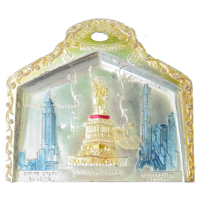 Mid-Century Modern New York & Chicago Souvenir Metalware Ashtrays / Catchall Collection For Sale - Image 3 of 6