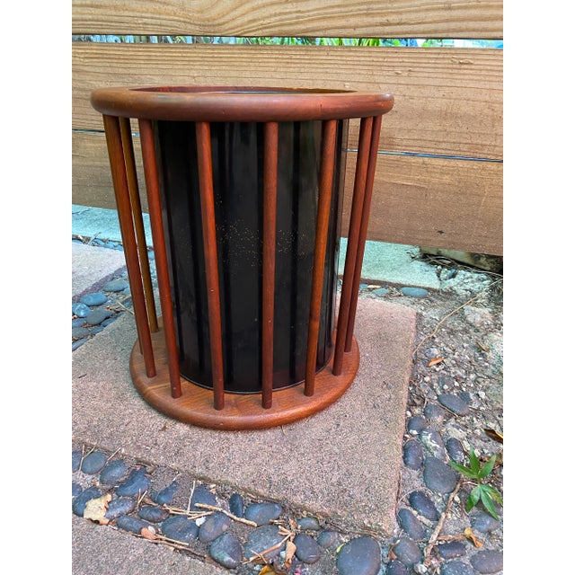 Arthur Umanoff 1960s Arthur Umanoff Attributed Round Spindle Walnut Wastebasket For Sale - Image 4 of 11