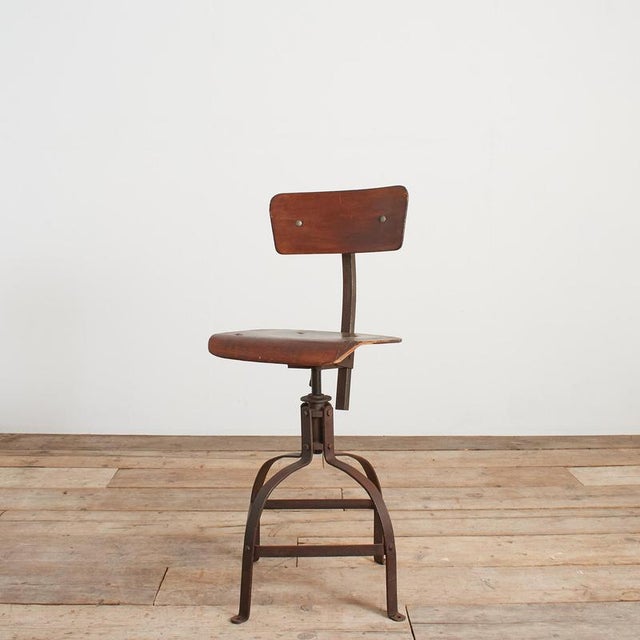 Antique French Bienaise Draughtsmans Desk Chair Model 204 – G An original Bienaise factory chair. A classic 1940’s French...