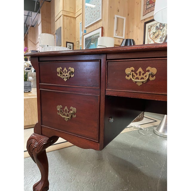Hekman Furniture Hekman Chippendale Style Executive Desk With Leather Inlay For Sale - Image 4 of 10