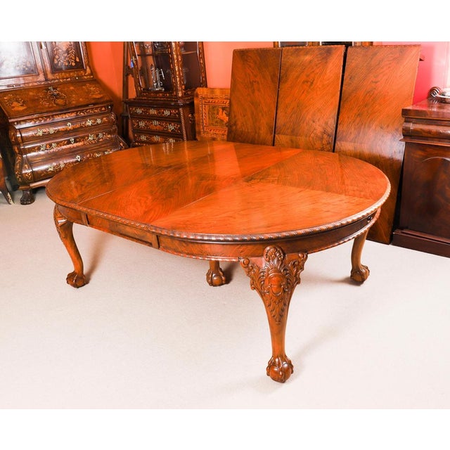 2000 - 2009 Antique Queen Anne Revival Burr Walnut Dining Table and Chairs, 19th Century, Set of 9 For Sale - Image 5 of 18