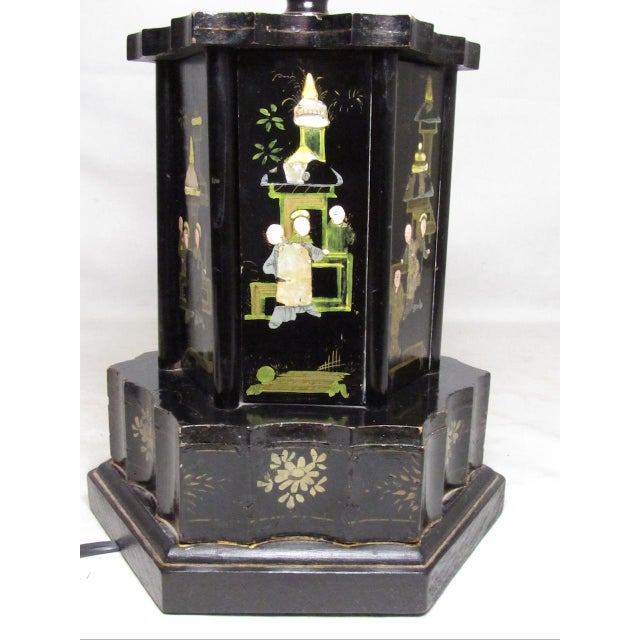 Chinoiserie Vintage English Chinoiserie Decorated Table Lamp For Sale - Image 3 of 15