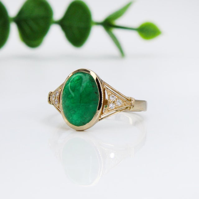 3ct Statement Emerald Ring w Natural Diamond Accents in 14K Gold | OV 11x8mm For Sale - Image 4 of 6