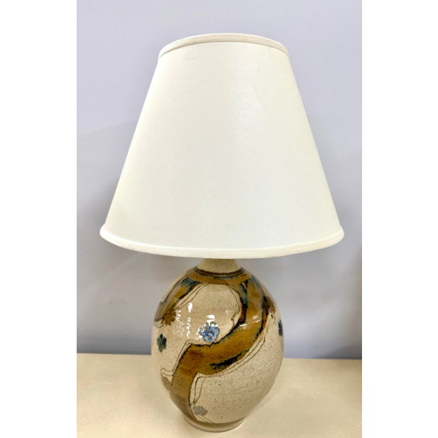Mid 20th Century Art Pottery Cream and Blue Ceramic Mid Century Table Lamp For Sale - Image 5 of 5