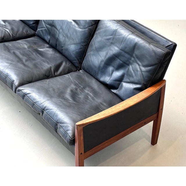 Mid-Century Sofa in Rosewood and Black Cowhide Leather by Hans Olsen for Vatne Møbler For Sale - Image 11 of 18