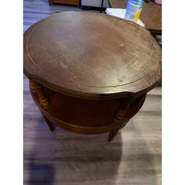 Mersman Vintage Mersman Round Two-Tier Accent End Table For Sale - Image 4 of 7